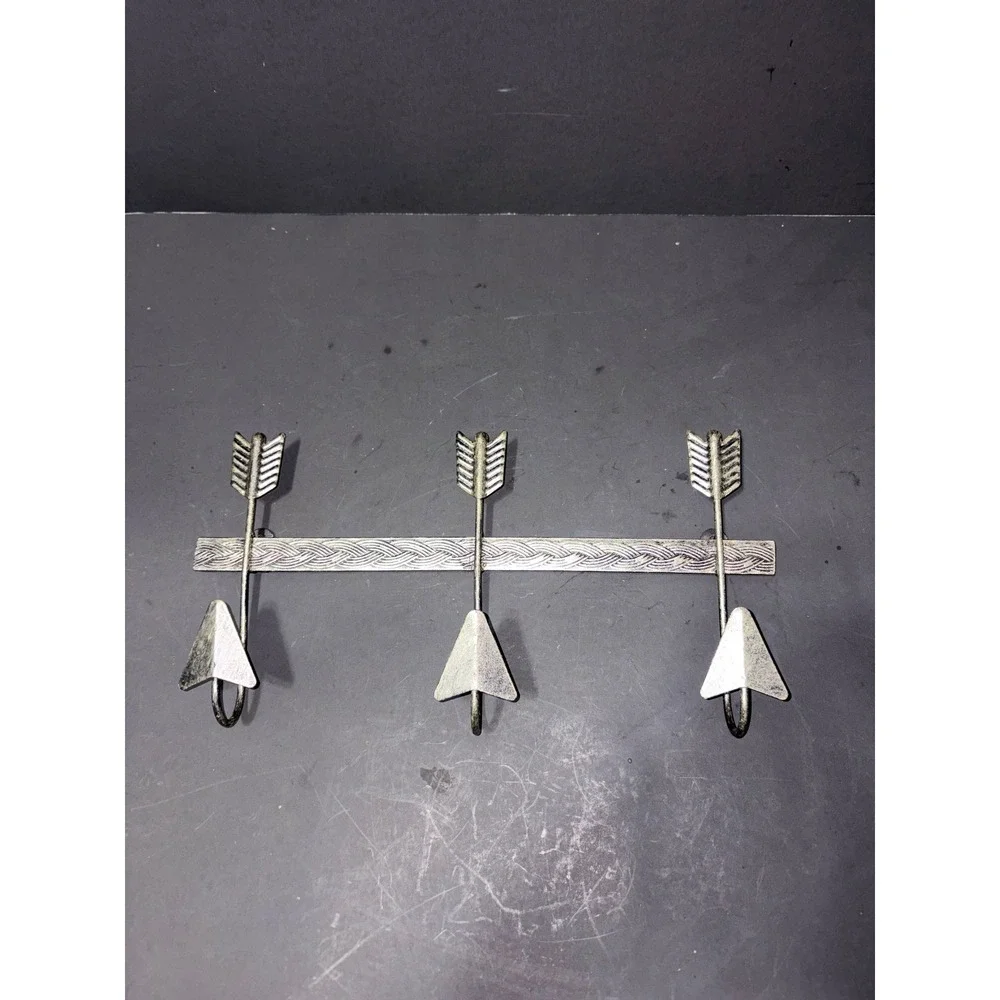 Rustic Metal Arrow Wall Hook Rack 3 Hook Antique Silver Southwestern Lodge Decor
